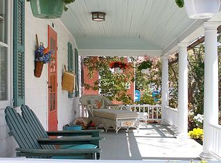 416 Pequot Ave, Southport, CT 06890