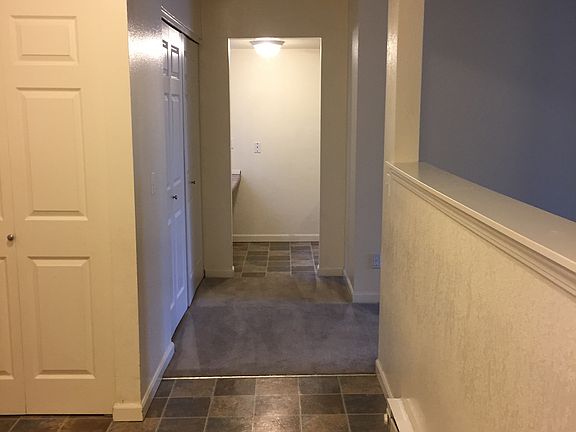 3rd image of 4004 W Lake Sammamish Pkwy NE APT B7
