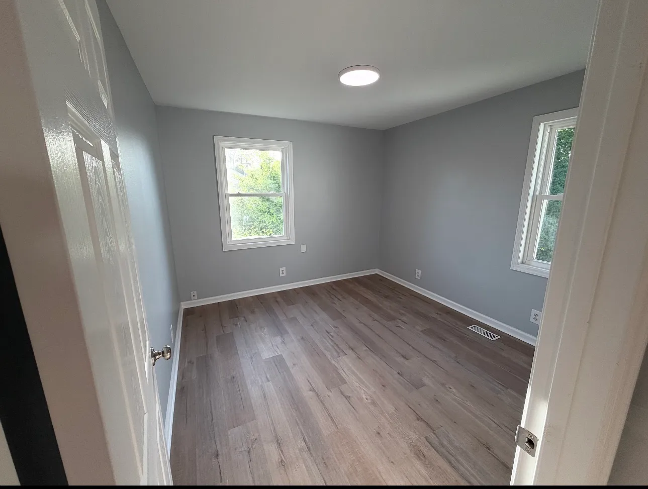 3 bed, 944 sqft, $1,875 — Photo 4