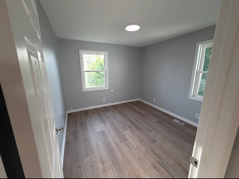 2714 Jenkins St — Photo 4