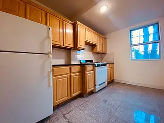 Rented by Silverstein Collection LLC 