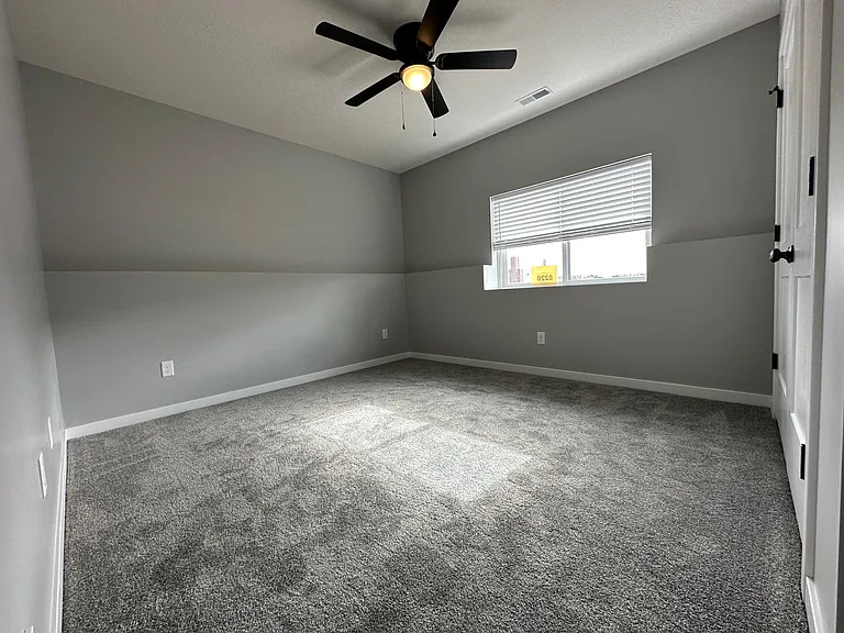 8220 Yankee Woods Dr — Photo 14