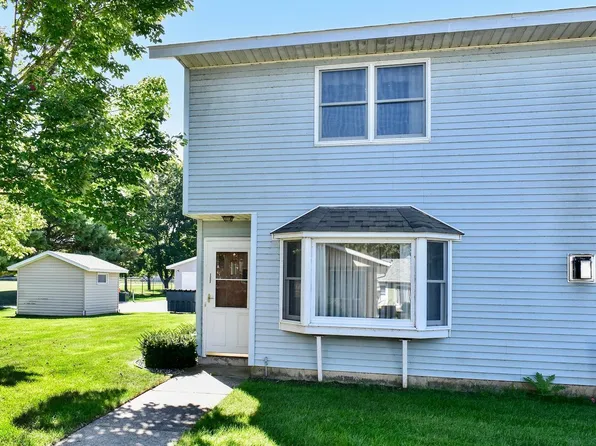 1352 McNally Dr #F, Winona, MN 55987