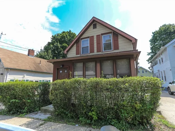 544 Hampden St, Holyoke, MA 01040