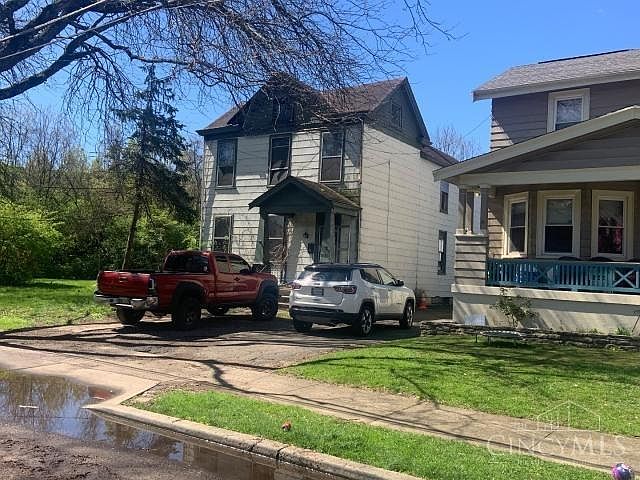 2nd image of 8081 Woodbine Ave