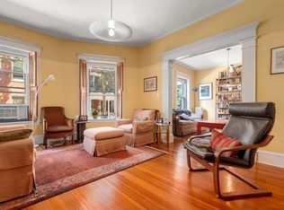 7 Auburn Ct #1, Brookline, MA 02446