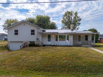 240 Park Dr, Mercer, PA, 16137