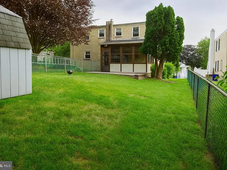 410 W 11th Ave — Photo 17