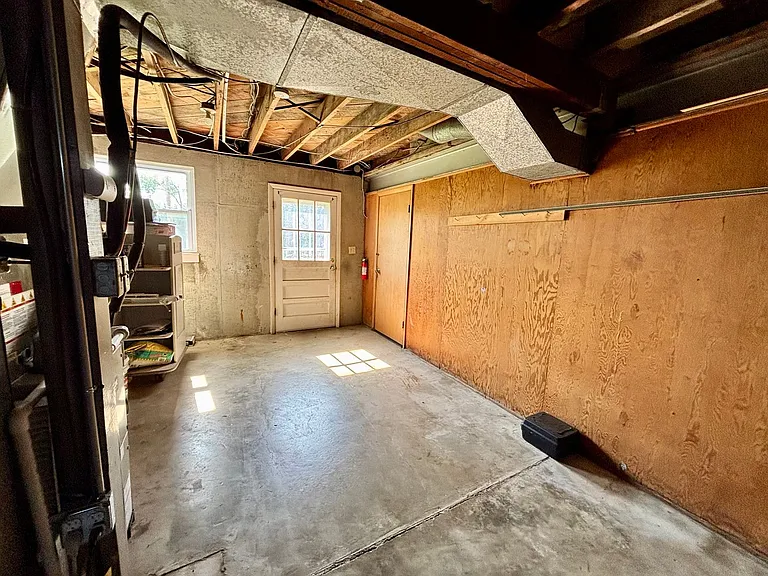 11015 Lakeview Dr — Photo 17