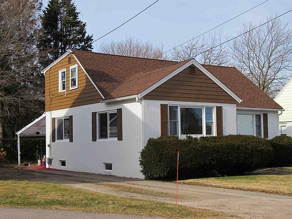 2nd image of 35 Treasure Rd