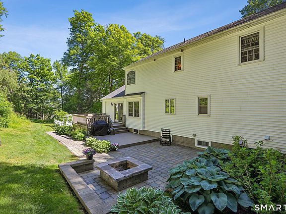 2nd image of 28 Colonial Ridge Drive