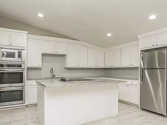 5th image of 3608 High Plains Ct