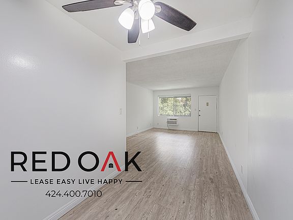 2nd image of 12737 Moorpark St #12