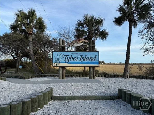 19 Meddin Drive, Tybee Island, GA 31328