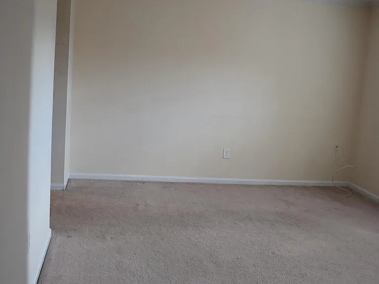 2057 38th St SE #301 — Photo 16