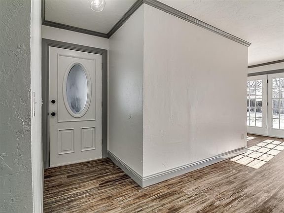 3rd image of 514 Annawood Dr