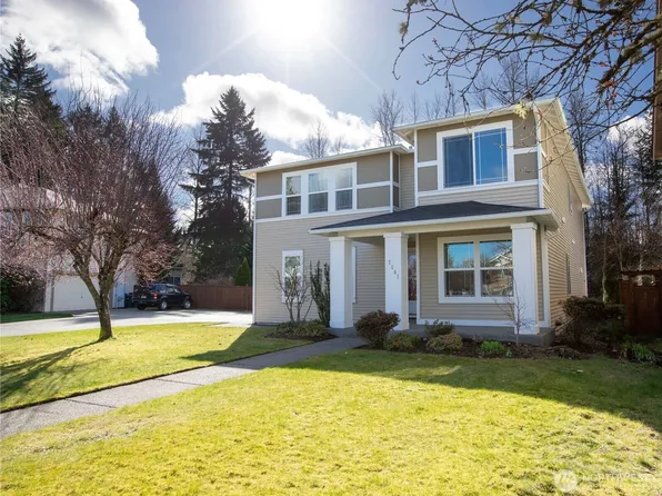 2261 Wallace Loop, Dupont, WA 98327