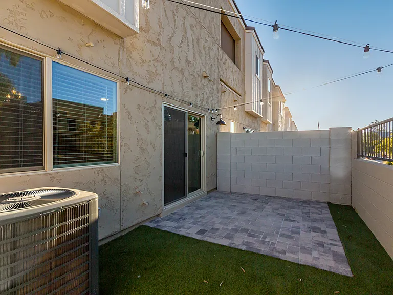 2134 W Harmont Dr — Photo 62