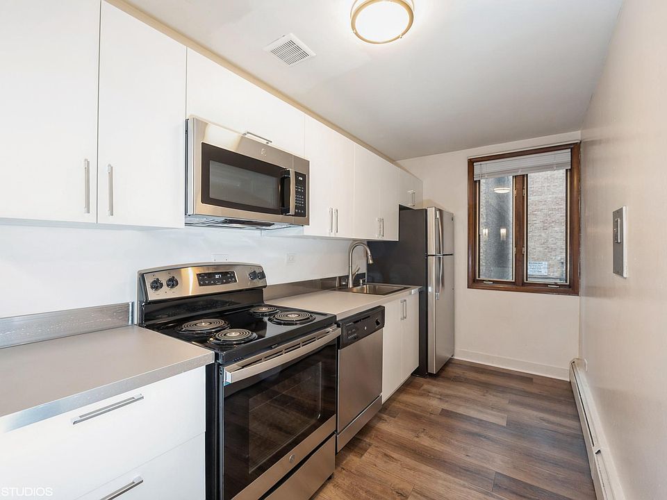 1st image of 1355 N Dearborn St APT 201