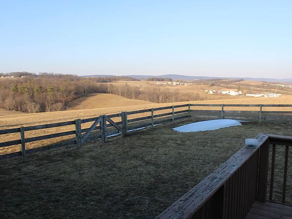 5th image of 90 Boyer Rd