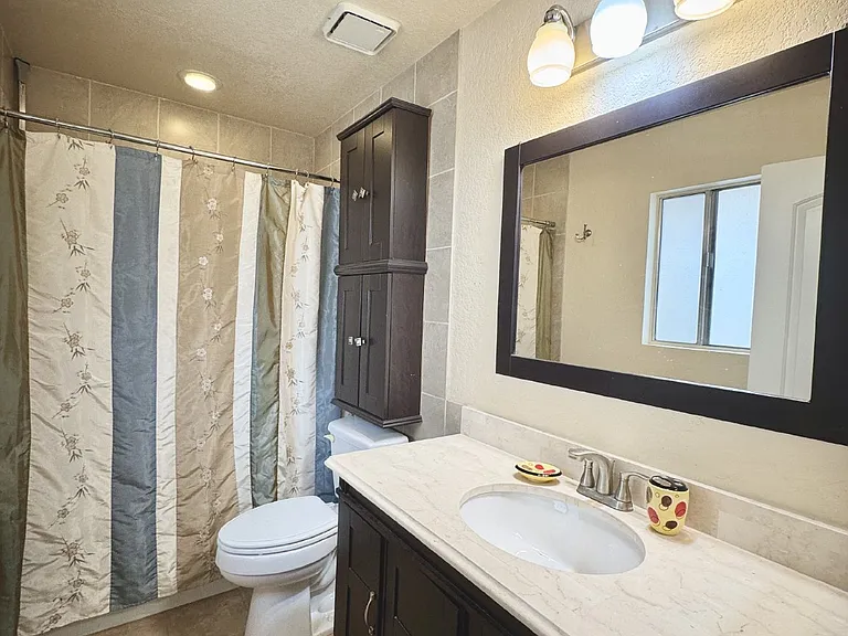 525 Tabony Ave — Photo 21