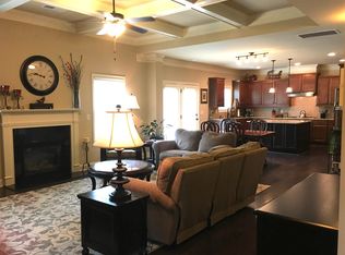 1389 Mill Pointe Ct, Lawrenceville, GA 30043