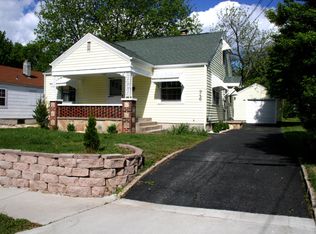 946 S Weaver Ave, Springfield, MO 65806