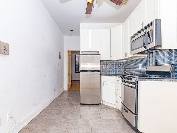 3rd image of 290 Harman St APT 1LR