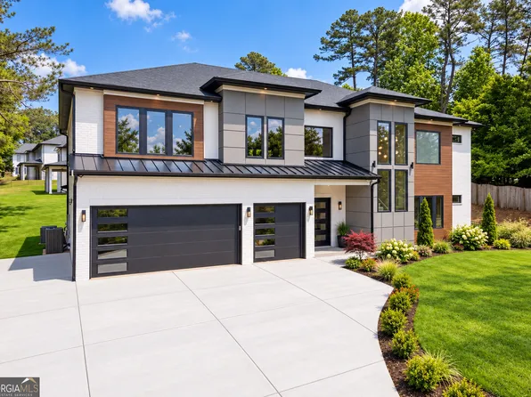 2709 Collins Hill Rd, Lawrenceville, GA 30043