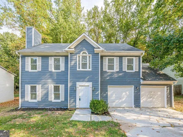707 Greenhedge Dr, Stone Mountain, GA 30088
