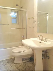 Rented by Eleni Moustakis LREB