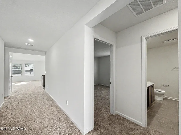 55 Signet Cir — Photo 28