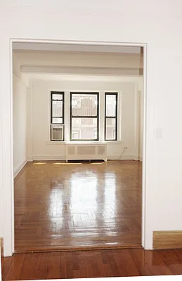 Rented by Corcoran | media 19