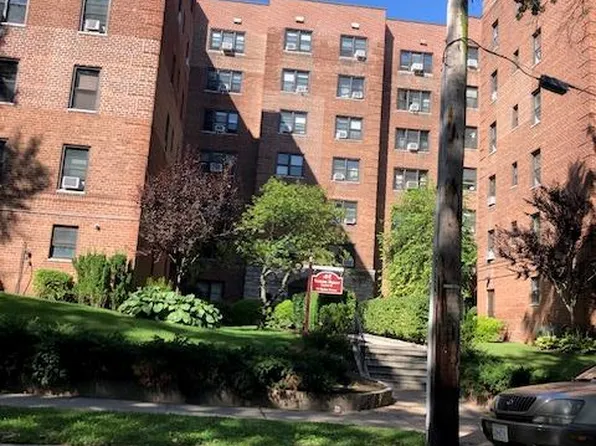 30 Ehrbar Avenue #306, Mount Vernon, NY 10552
