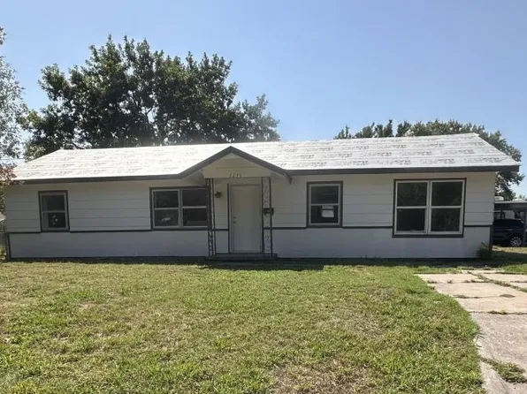 2236 B St NE, Miami, OK 74354