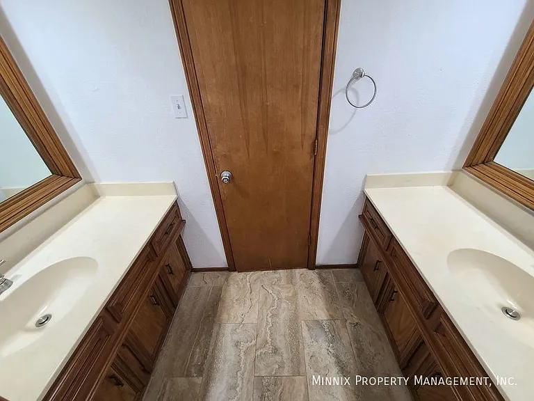 4005 Saint Andrews Dr — Photo 11