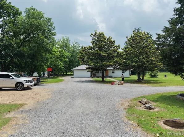 3647 SE State Highway 63 St, Talihina, OK 74571