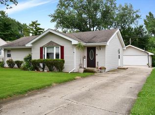 801 Maryknoll Dr, Lockport, IL 60441