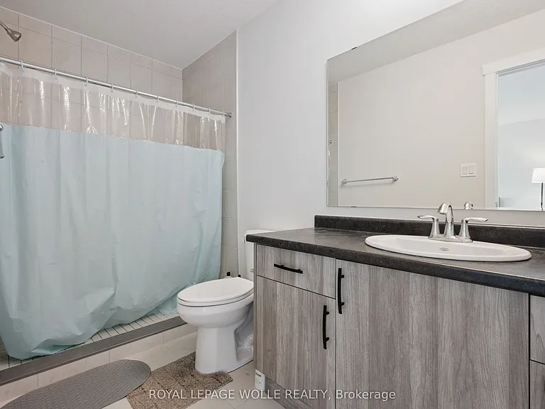 40 Moon Cres — Photo 22