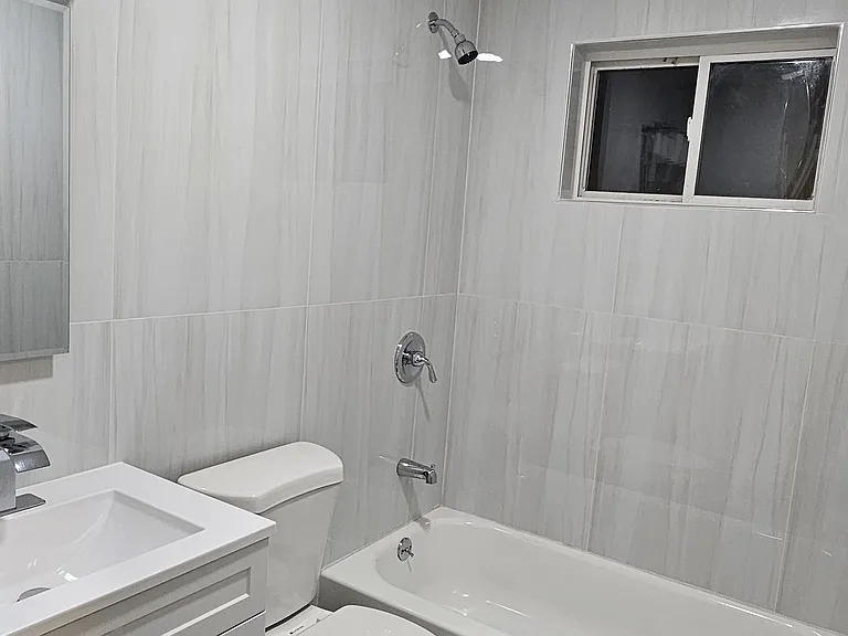 941 Willowbrook Rd #2 — Photo 2