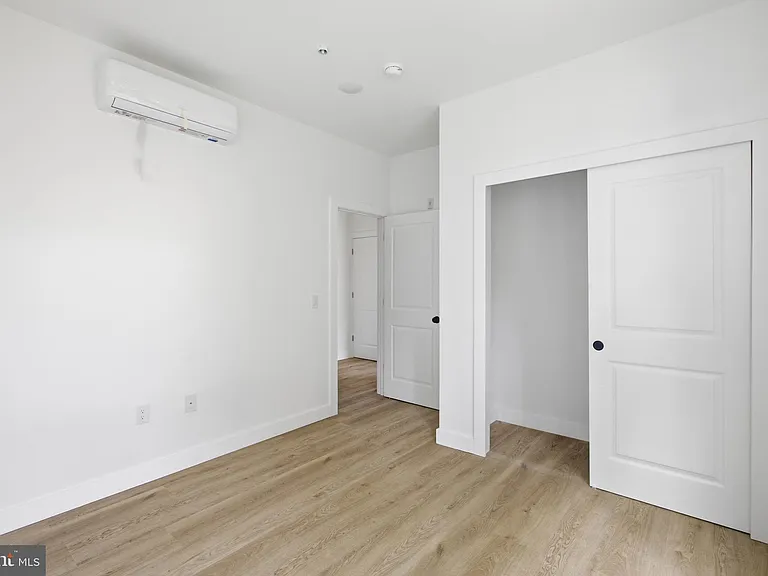 613 N Brooklyn St #7 — Photo 9