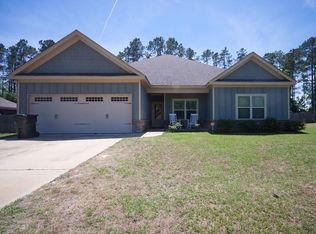 17 Fast Ln, Seale, AL 36875