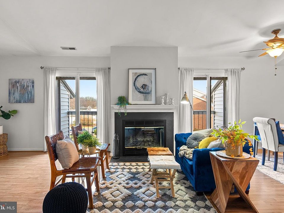 1st image of 1119 Castle Harbour Way #1119