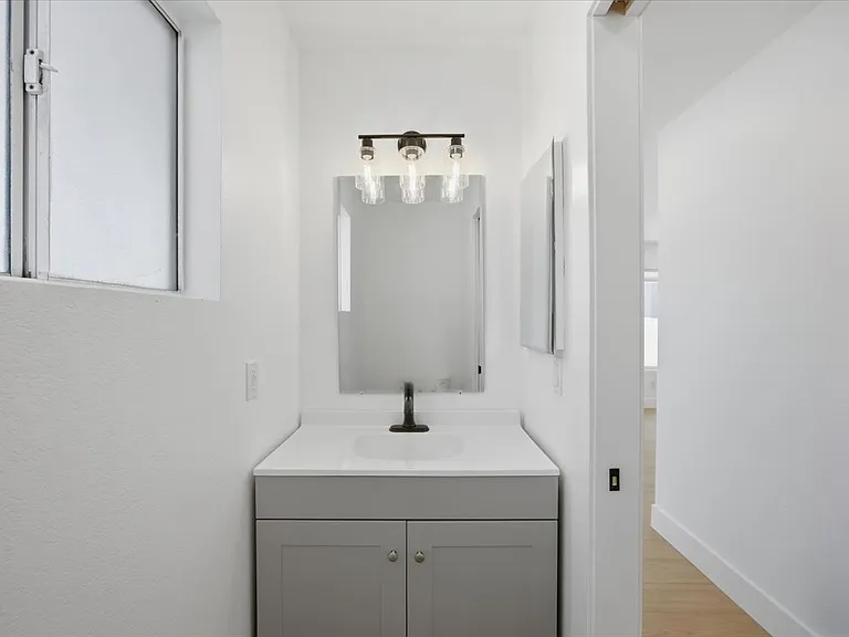 1040 W 165th Pl #1 — Photo 14