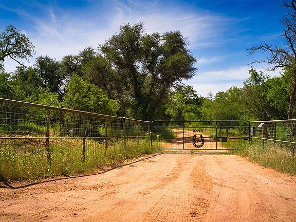 2nd image of 2519 County Road 405