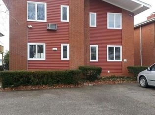 41 Sintsink Dr W #B, Port Washington, NY 11050
