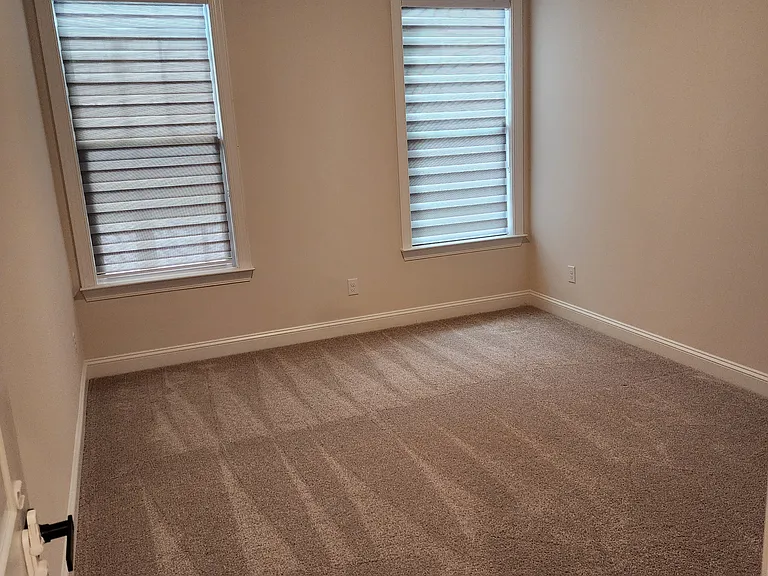 9282 Vecchio Dr — Photo 23