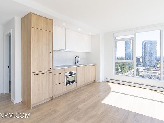 4th image of 13685 102nd Ave #1308