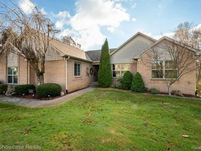 4142 Lake Stison Ct, White Lake, MI, 48383