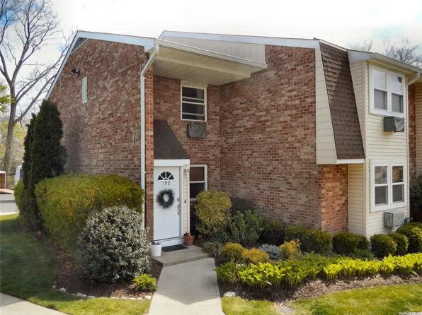 192 Millard Avenue #192, West Babylon, NY 11704